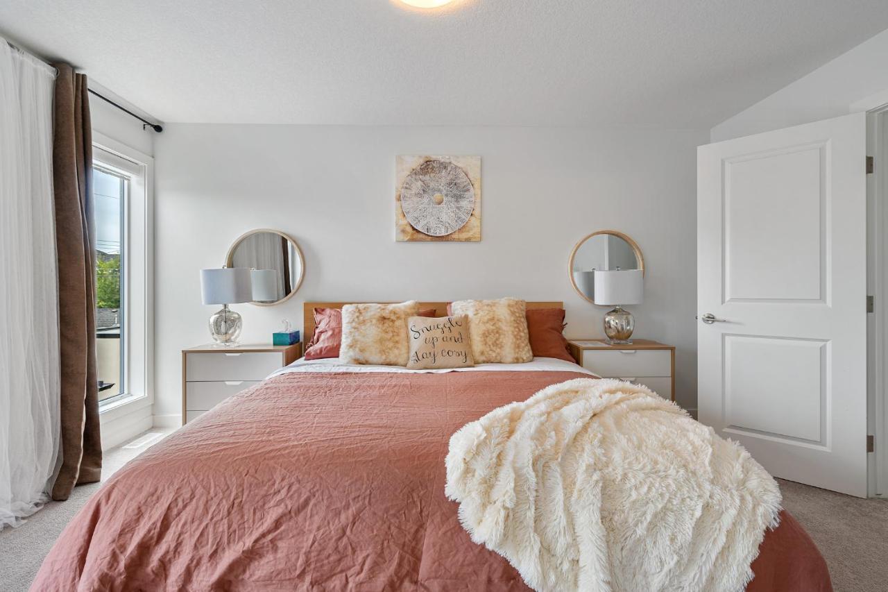 Contemporary Luxury 4 Bedroom House Near Downtown YYC Exterior foto